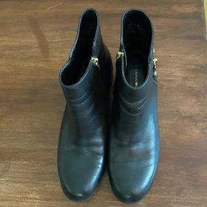 Black leather bootie